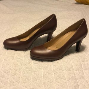 Naturalizer 3” Brown Heels. Like new!